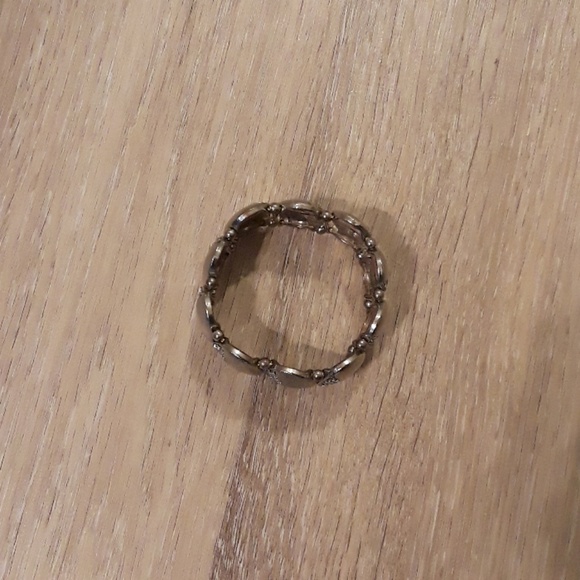 Pretty bracelet with diamond accents - Picture 2 of 2